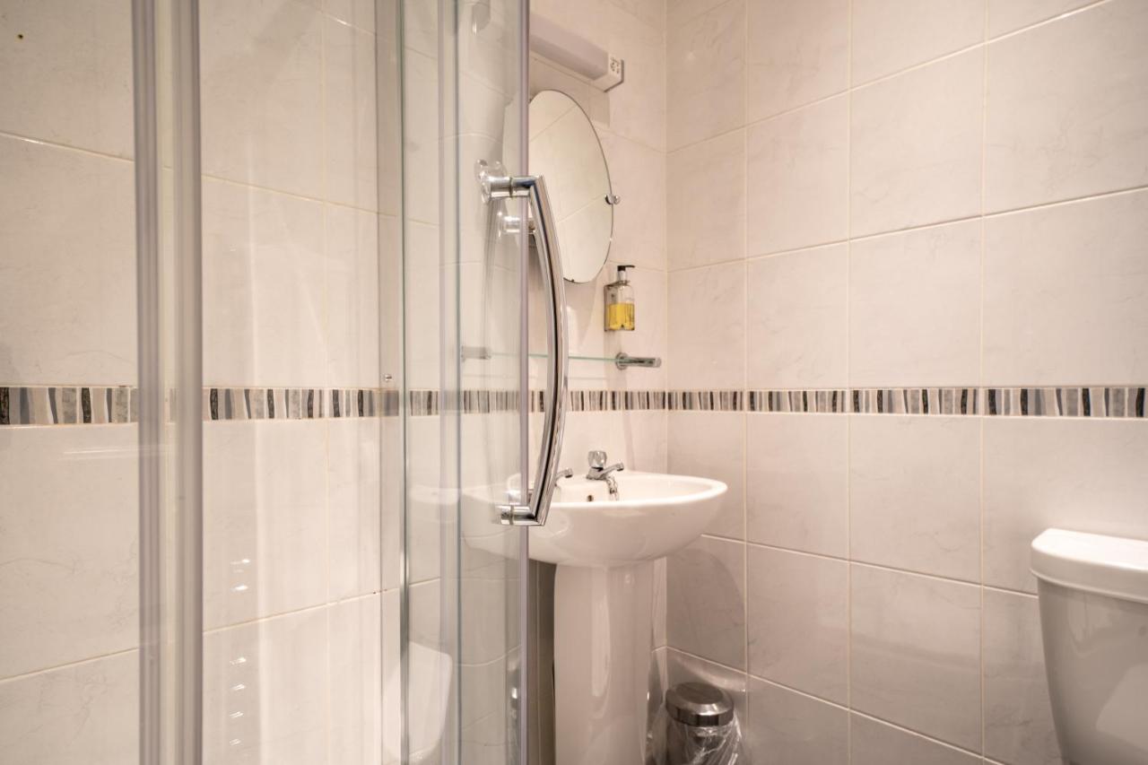 The Ravensworth- Adults Only Hotell Windermere Exteriör bild